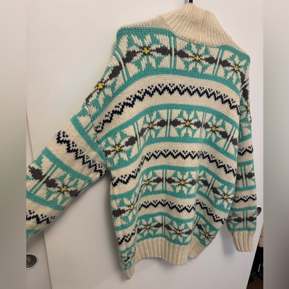 American Eagle Blue Cream Oversized Fairisle Mock Neck Sweater - size S - Picture 15 of 15